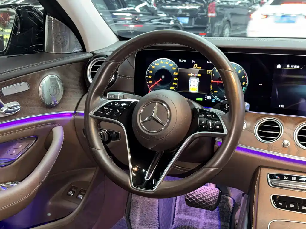 Mercedes-Benz E-Class New Energy — миниатюра 13