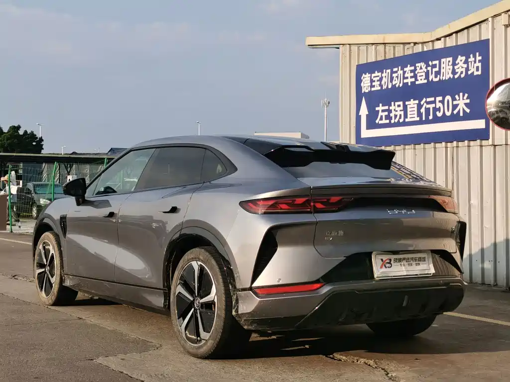 BYD L EV — миниатюра 21