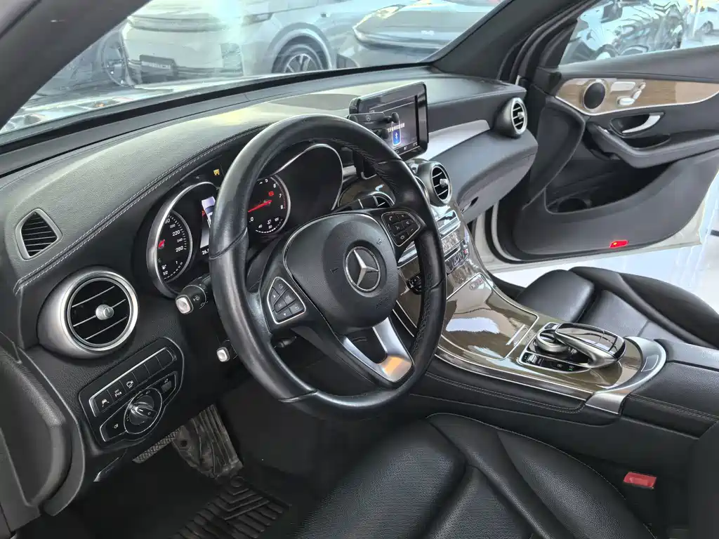 Mercedes-Benz GLC Coupe — миниатюра 6