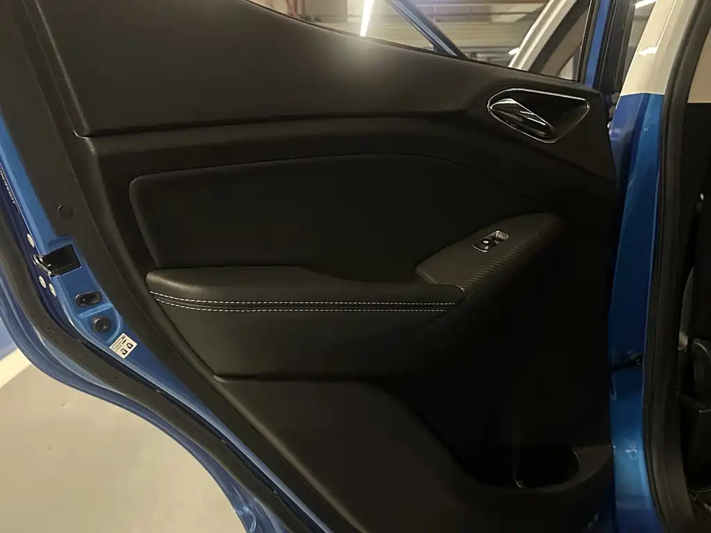 BYD Yuan EV — миниатюра 12