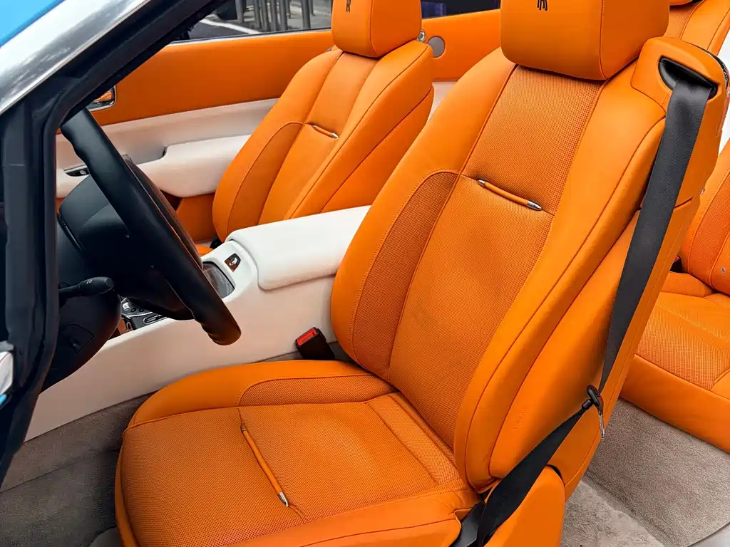 Rolls-Royce Dawn — миниатюра 6