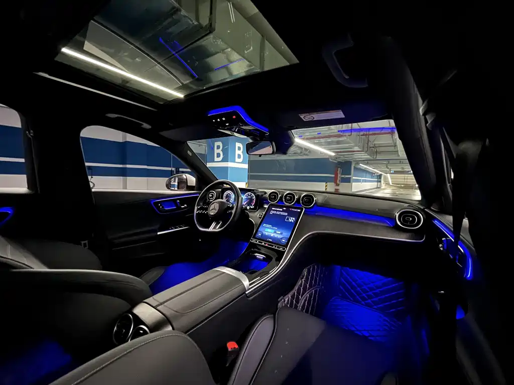 Mercedes-Benz C-Class 2023 — фото 15