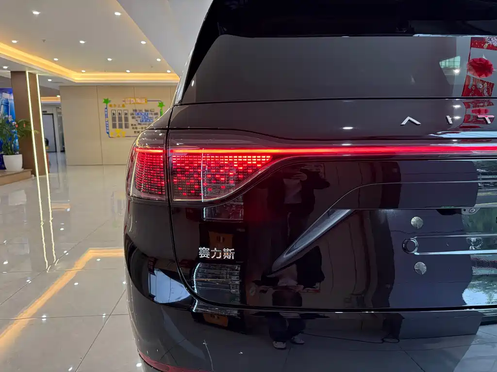 Aito M9 2024 Ultra 52kWh 5 мест