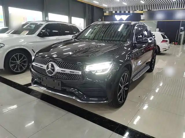 MERCEDES BENZ GLC