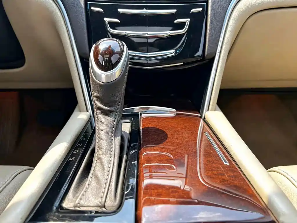 Cadillac XTS — миниатюра 13