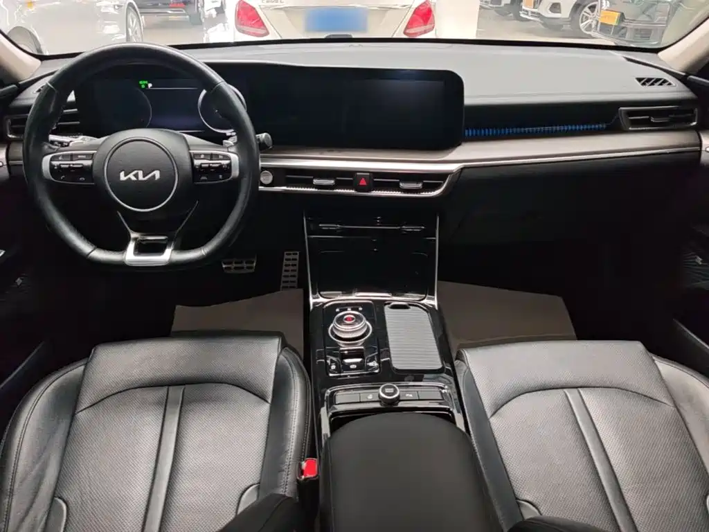 Kia K5 — миниатюра 10