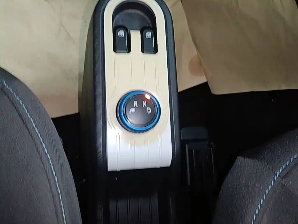 Wuling MINIEV — миниатюра 14