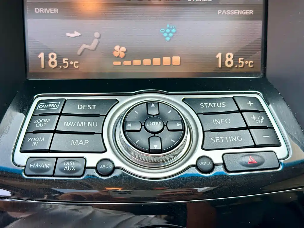 Infiniti FX — миниатюра 32