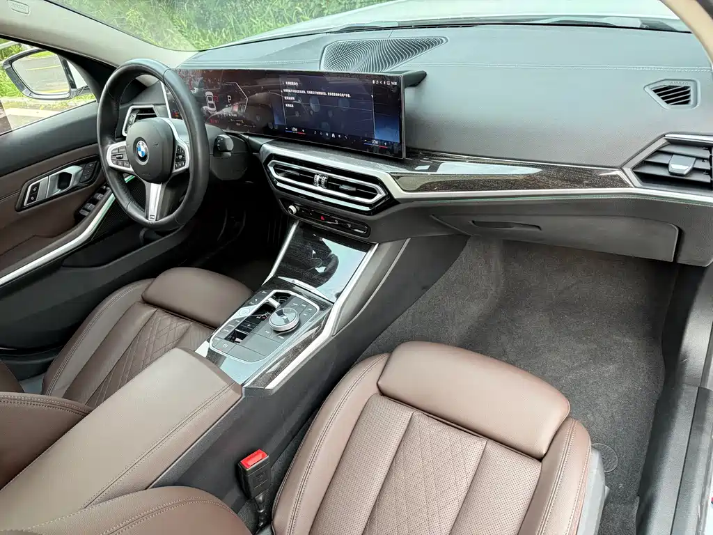 BMW 3 Series — миниатюра 12