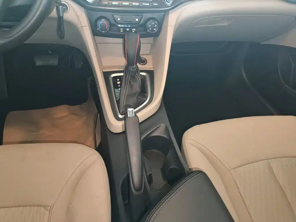 Buick Excelle — миниатюра 14