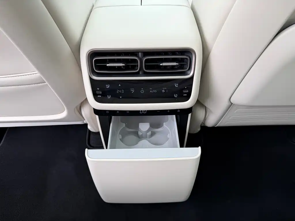 Li Auto Li i6 — миниатюра 12