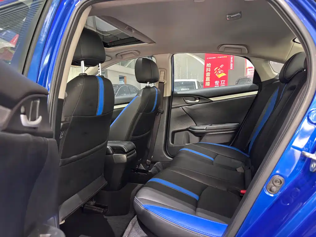 Honda Civic 2019 220TURBO CVT V