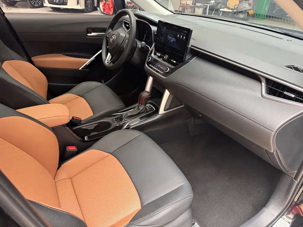 Toyota Frontlander — миниатюра 6