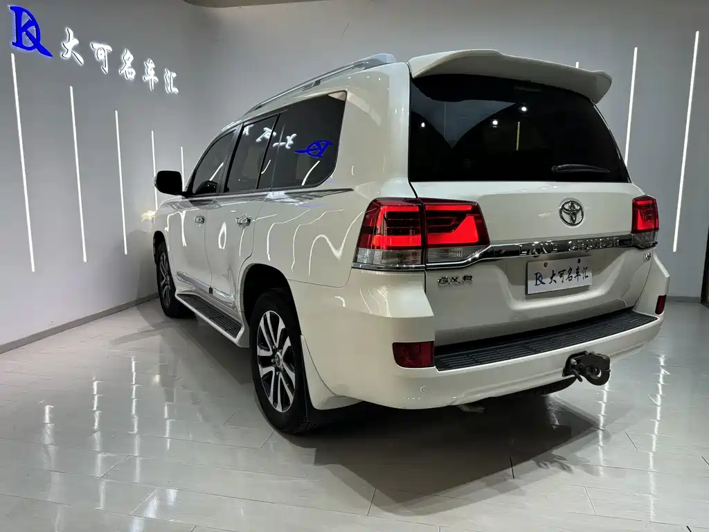 Toyota Land Cruiser — миниатюра 9