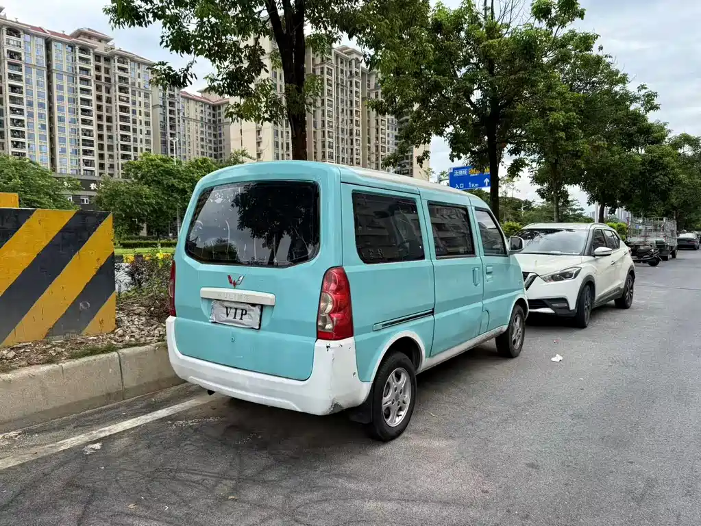 Wuling Rongguang 2009 1.2L MT