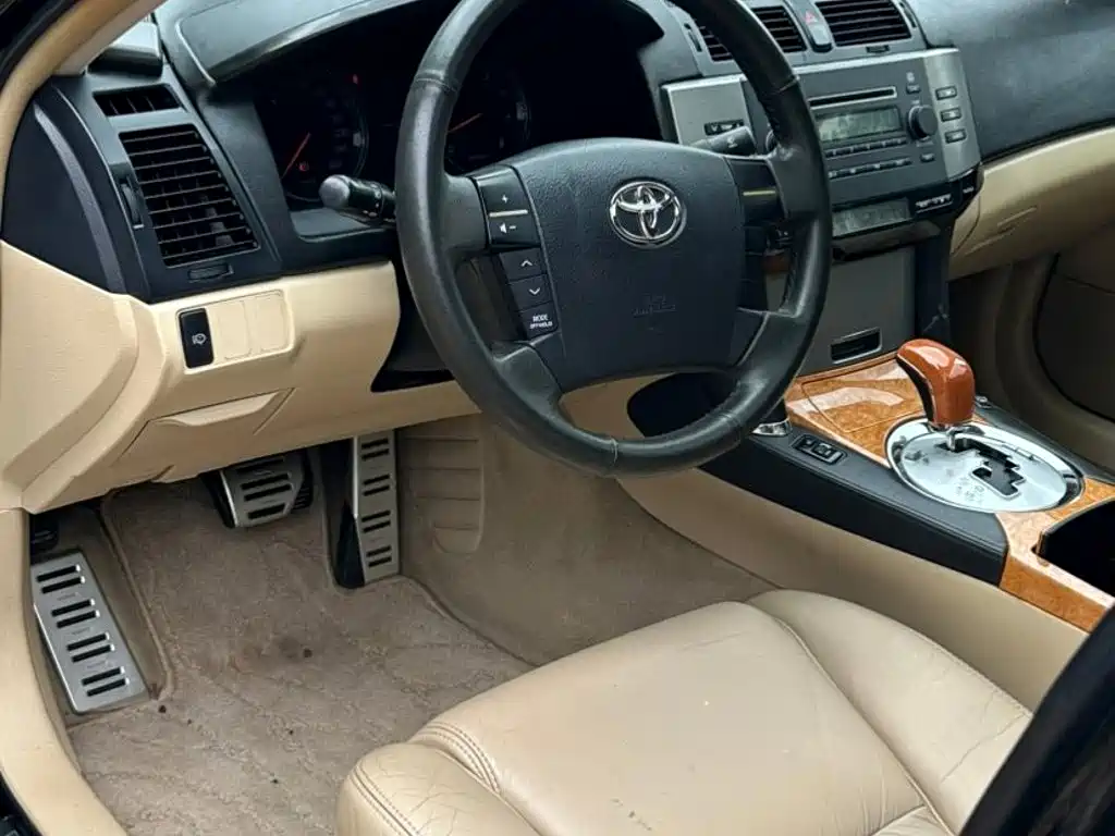 Toyota Reiz — миниатюра 5