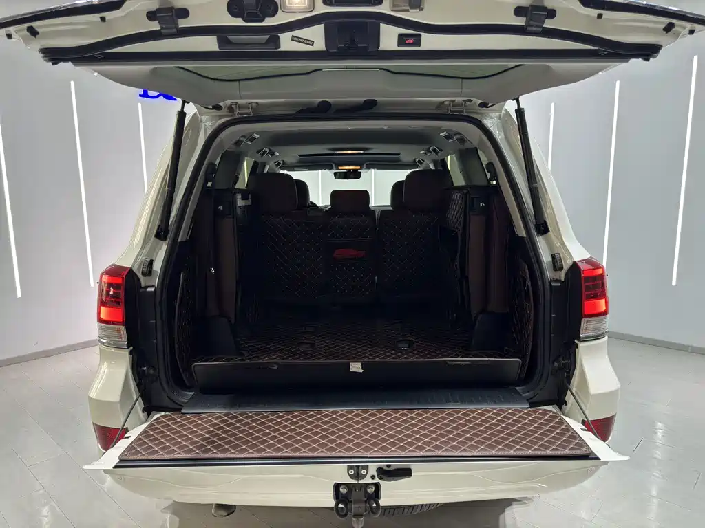 Toyota Land Cruiser — миниатюра 17
