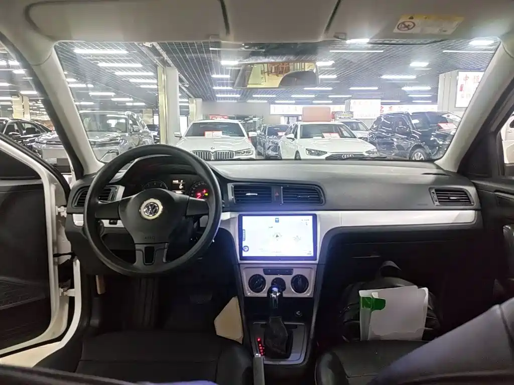 Volkswagen Lavida — миниатюра 10