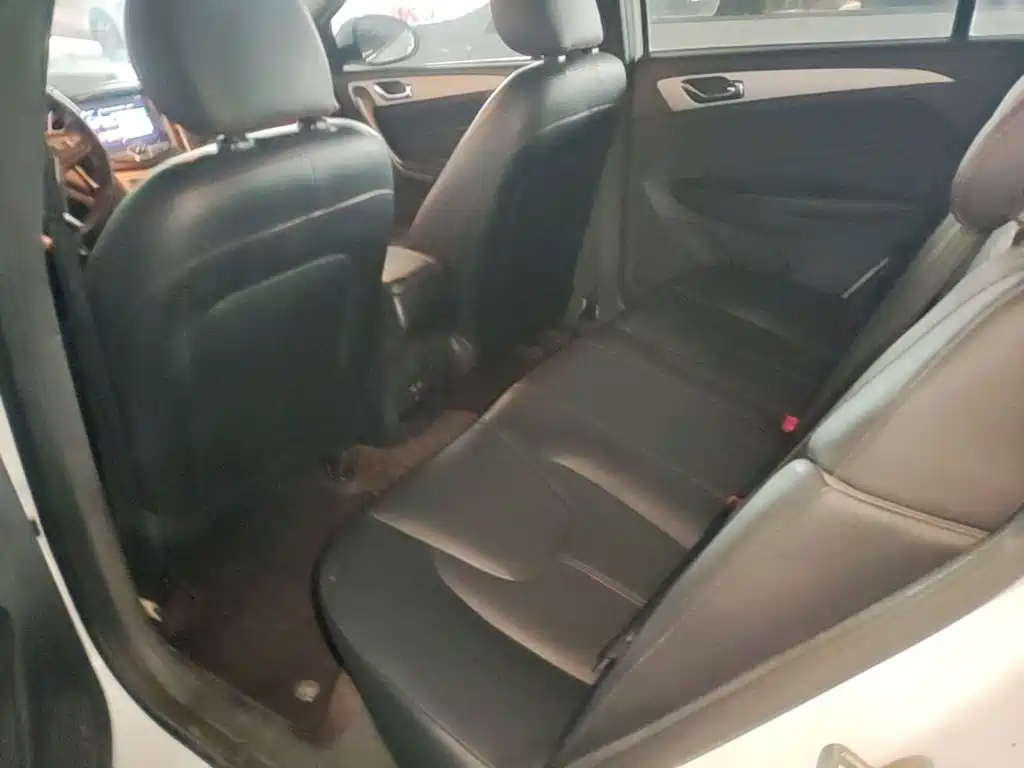 Chery Arrizo 5 — миниатюра 17