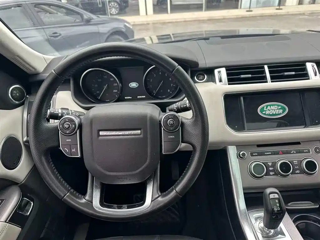 Land Rover Range Rover Sport 2016 3.0 SC V6 HSE