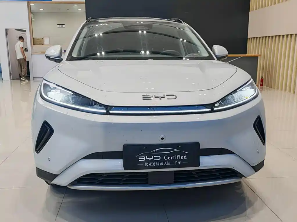 BYD Sealion 05 EV — миниатюра 2