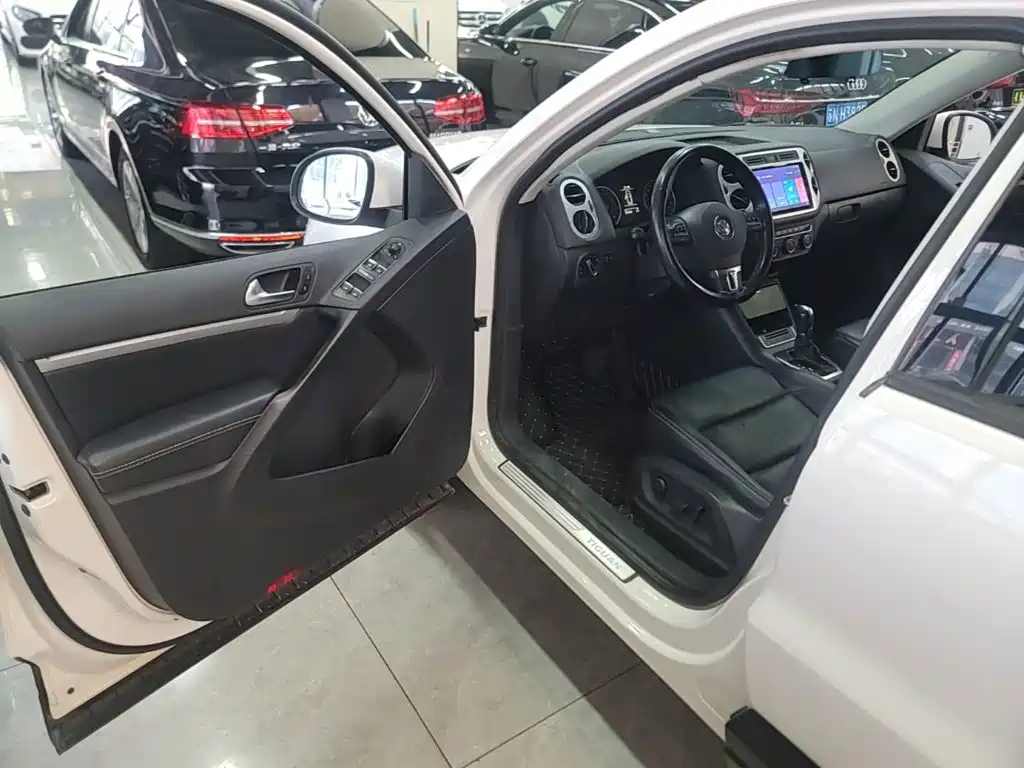Volkswagen Tiguan — миниатюра 16