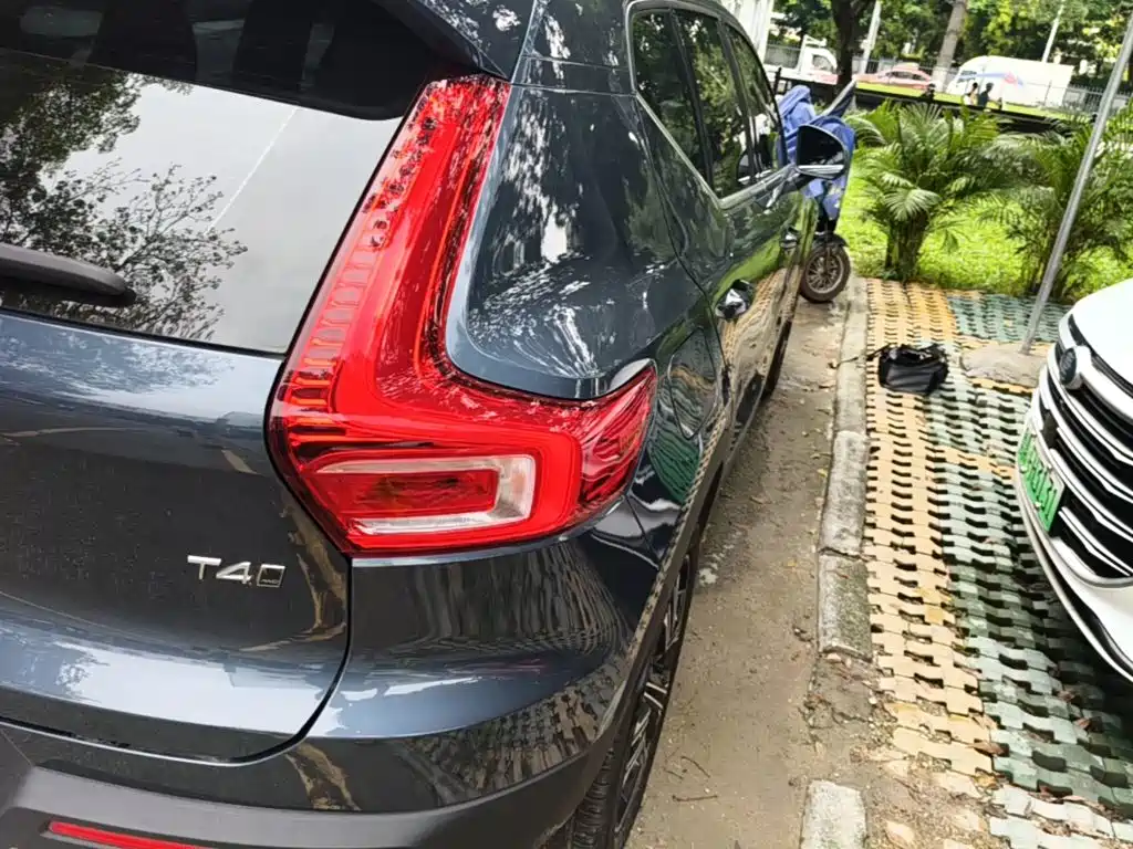 Volvo XC40 — миниатюра 8