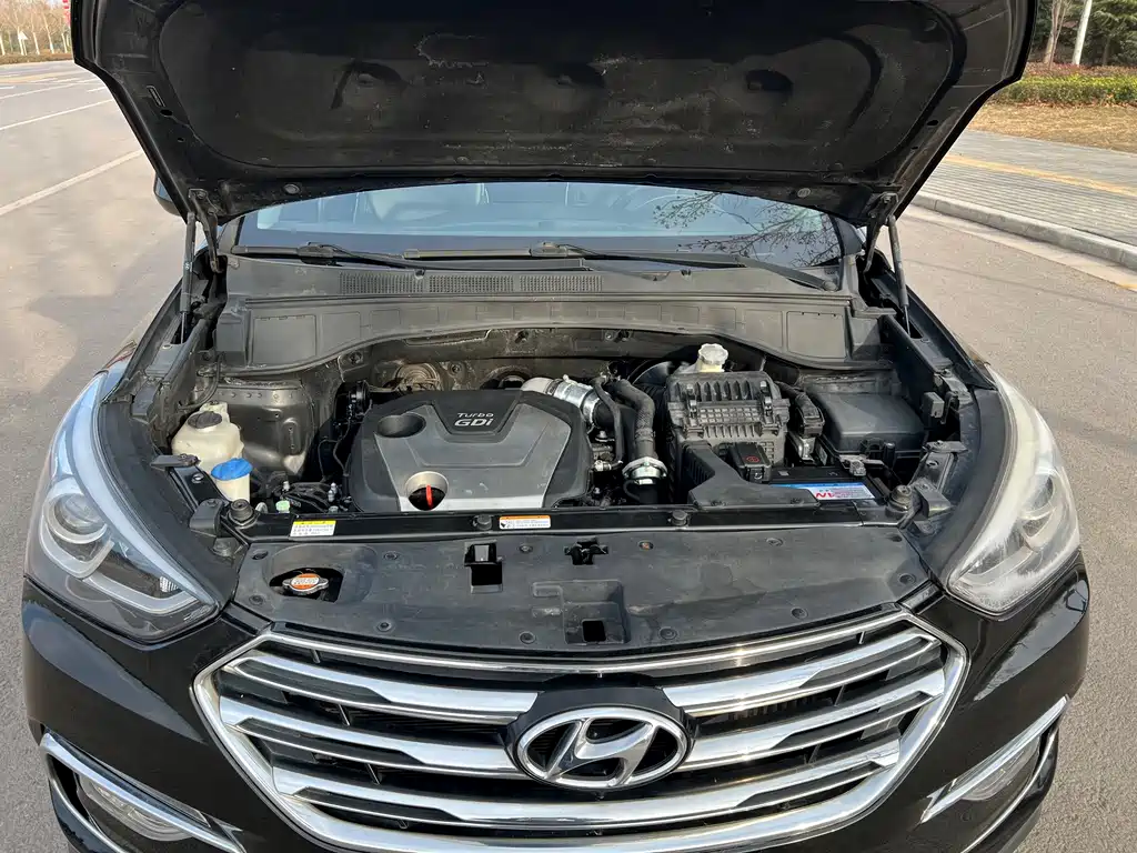 Hyundai Santa Fe — миниатюра 19