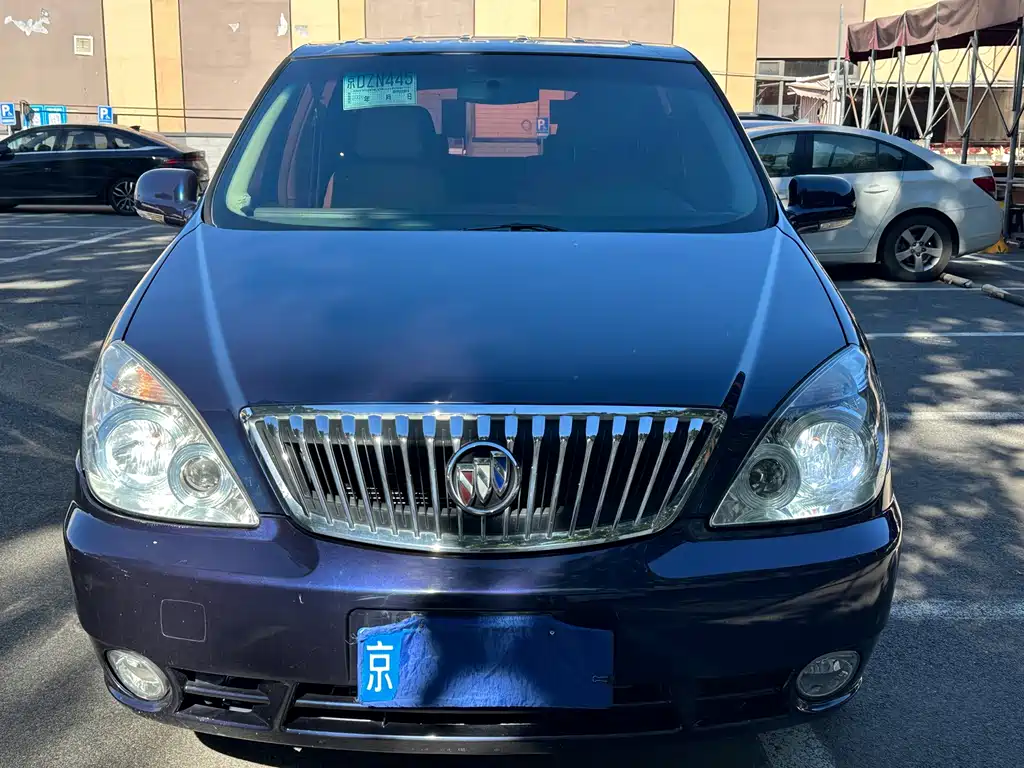 Buick GL8 — миниатюра 8