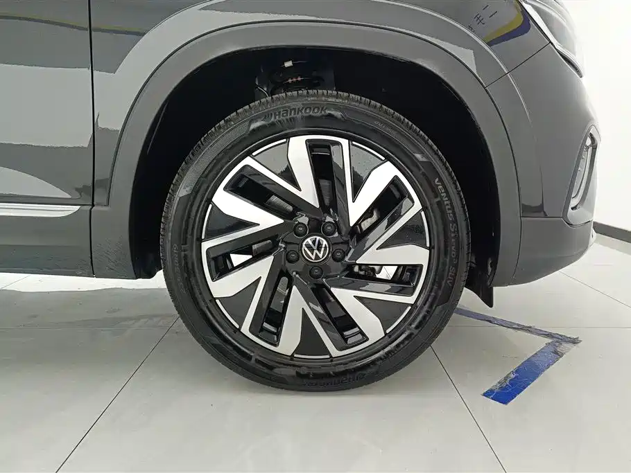 Volkswagen Tayron 2025 300TSI