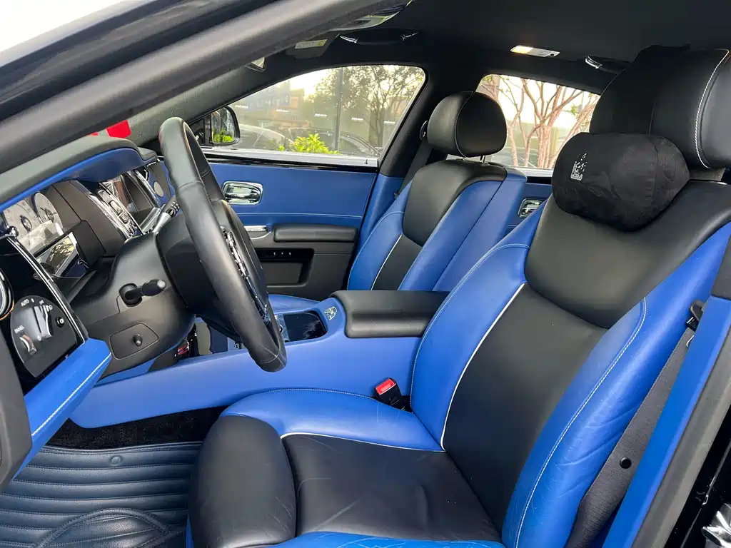 Rolls-Royce Ghost 6.6T Standard Wheelbase Edition, фото 2