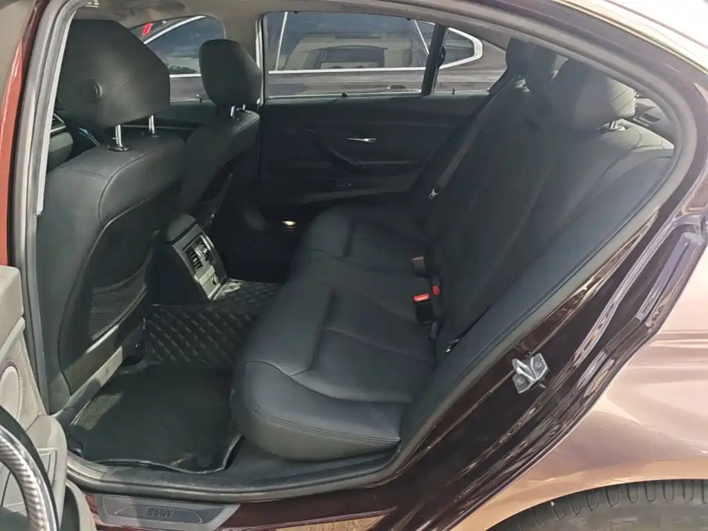 BMW 3 Series — миниатюра 17
