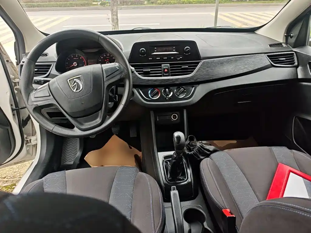 Baojun 310 — миниатюра 10