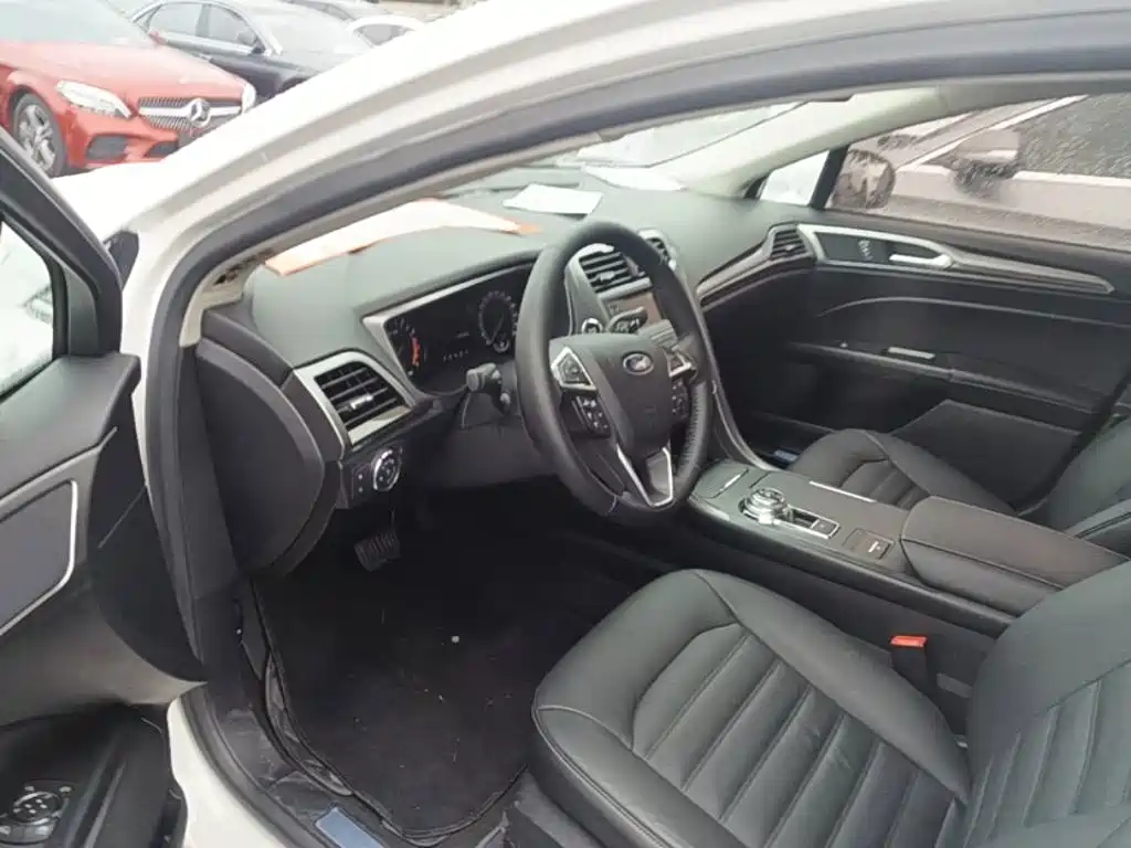 Ford Mondeo — миниатюра 16
