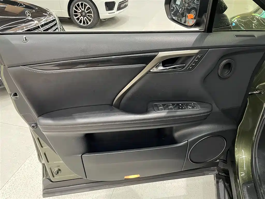 Lexus RX 2020 300 Elegant