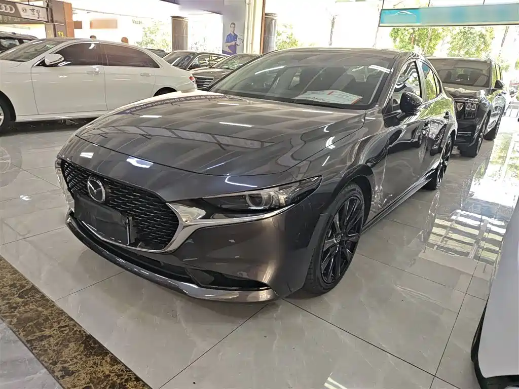 Mazda 3 Axela 2022
