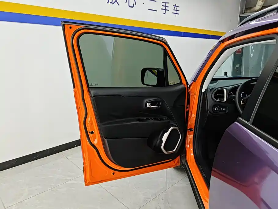 Jeep Renegade — миниатюра 7