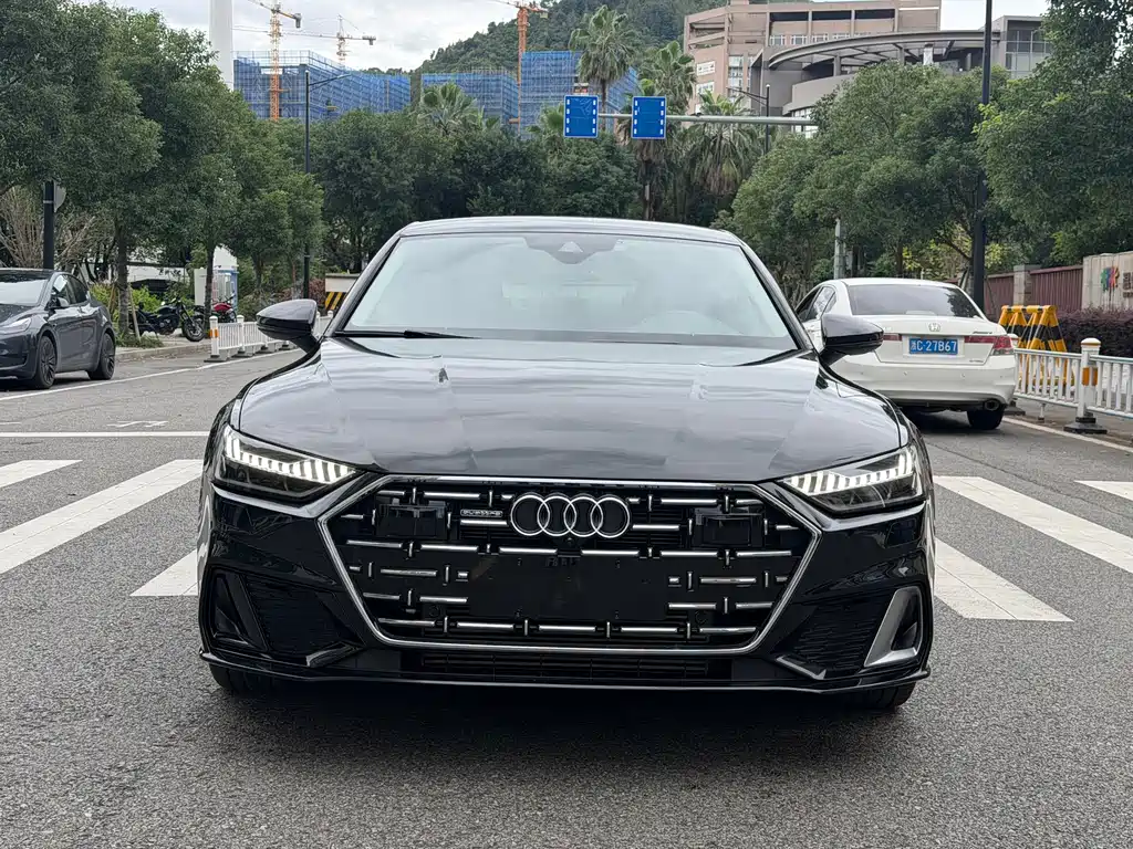 Audi A7L — миниатюра 2