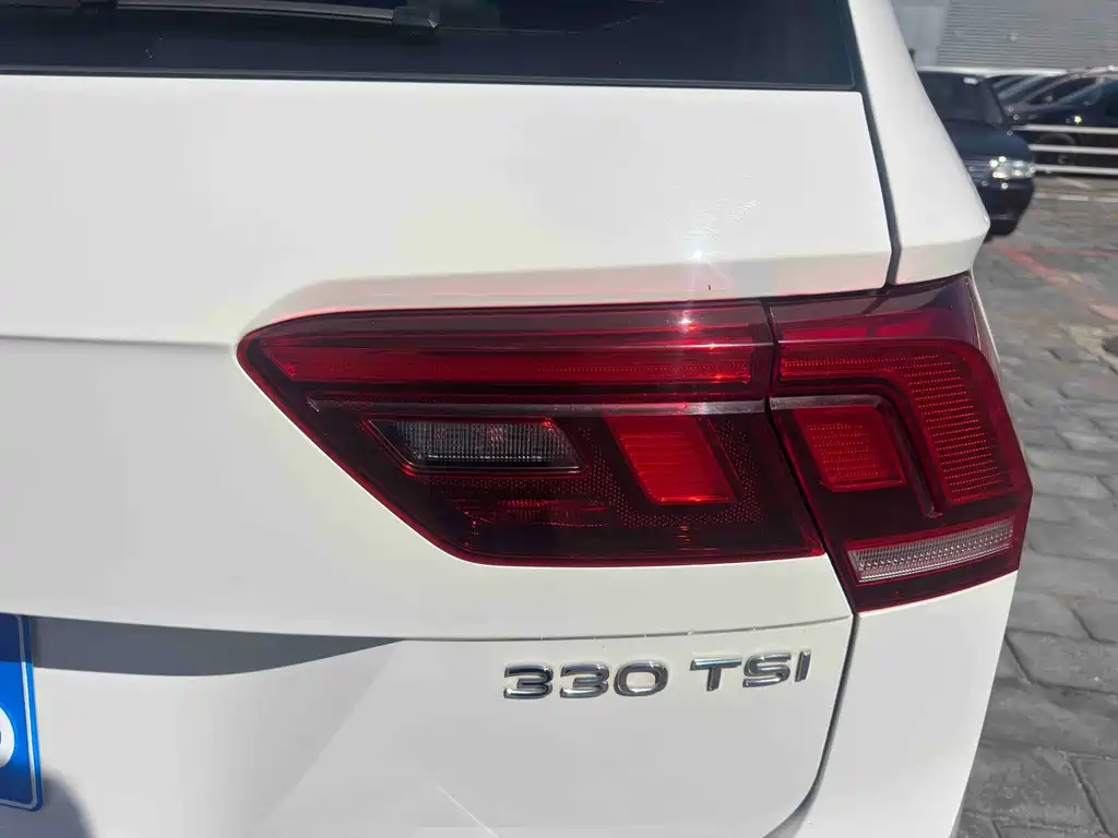 Volkswagen Tiguan L — миниатюра 19