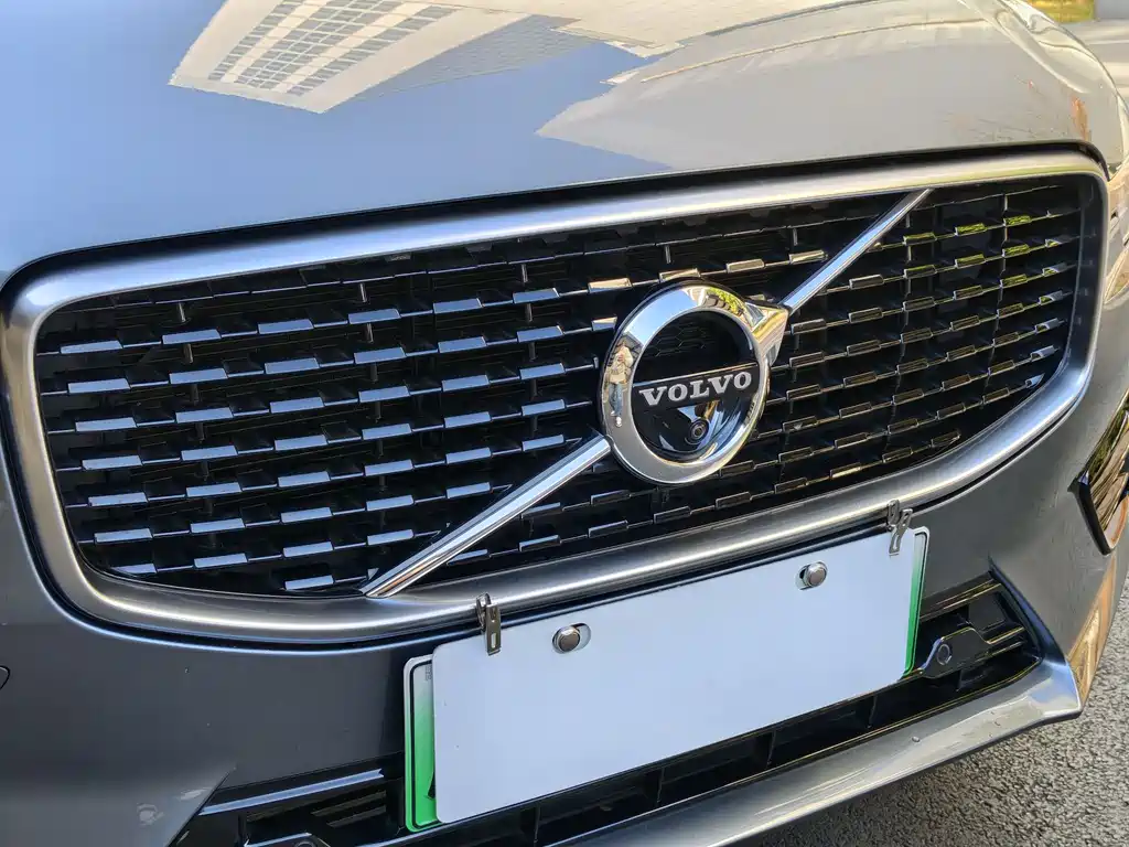 VOLVO XC60 PLUG IN HYBRID