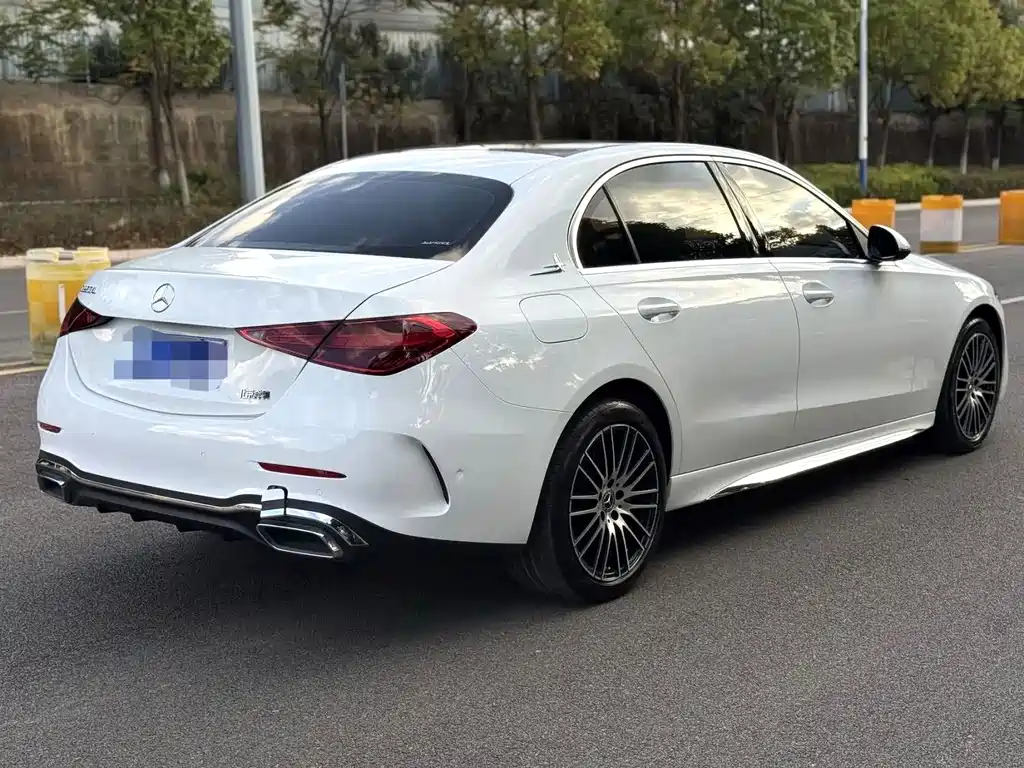 Mercedes-Benz C-Class — миниатюра 9