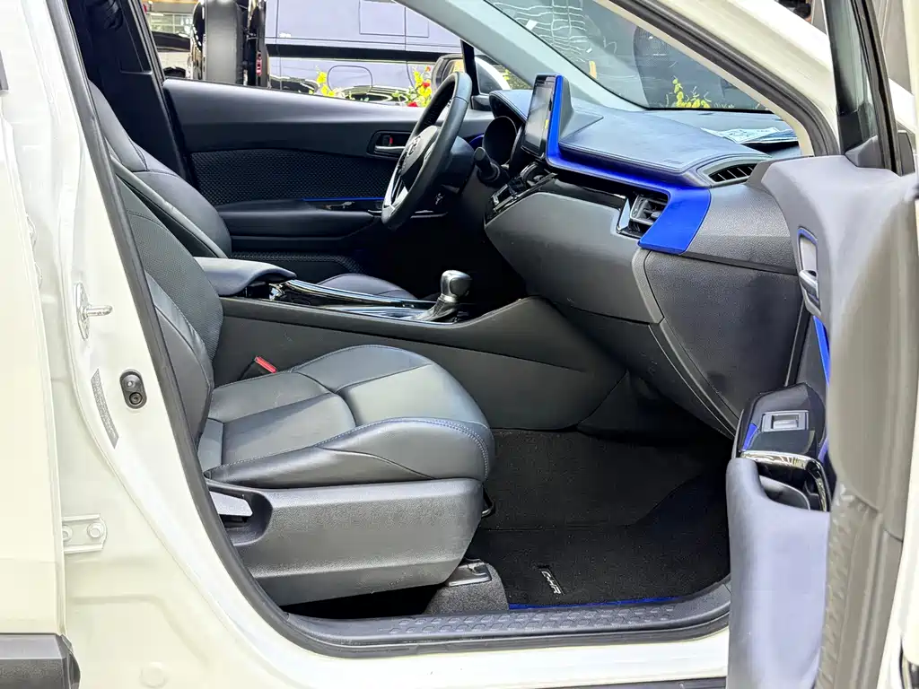 Toyota C-HR — миниатюра 15