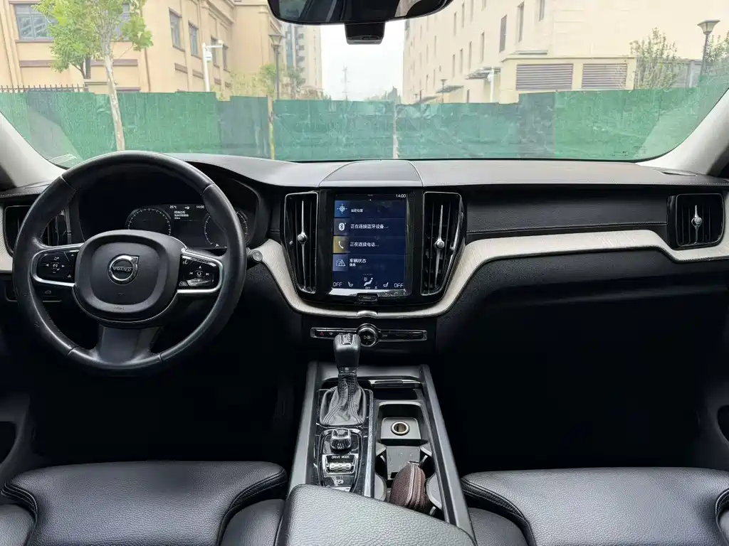 Volvo XC60 — миниатюра 5