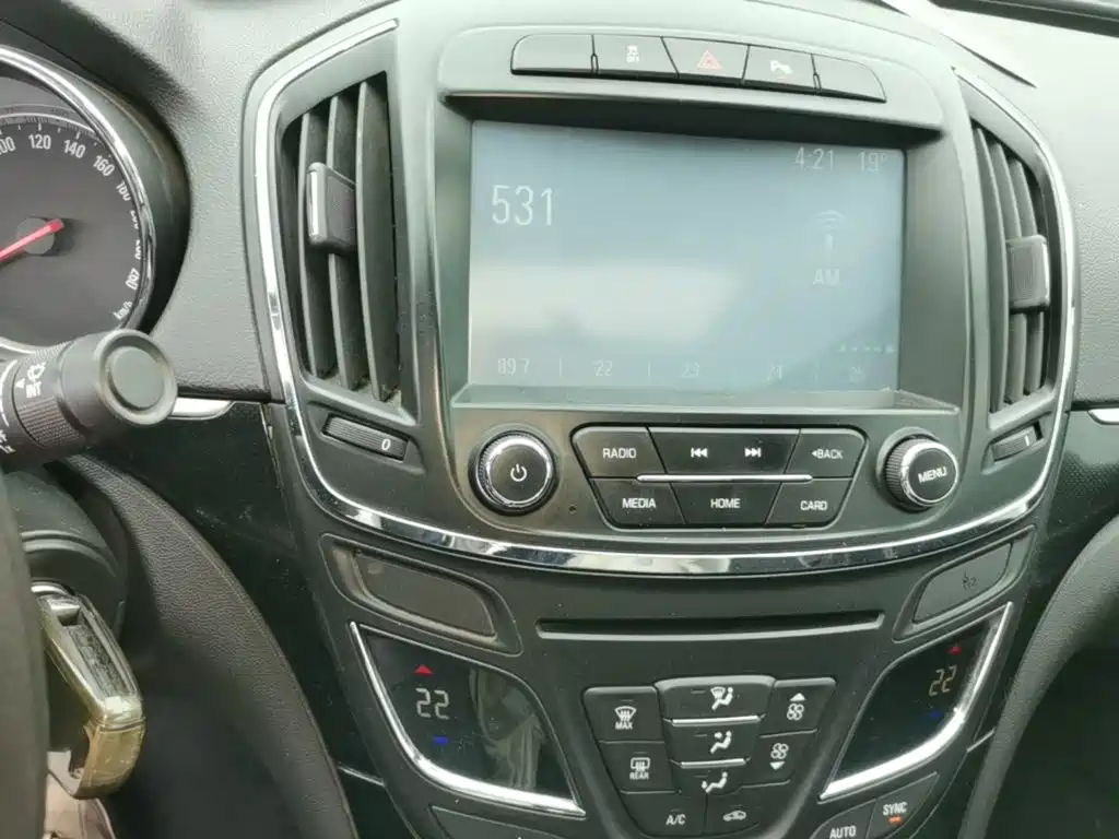 Buick Regal — миниатюра 13