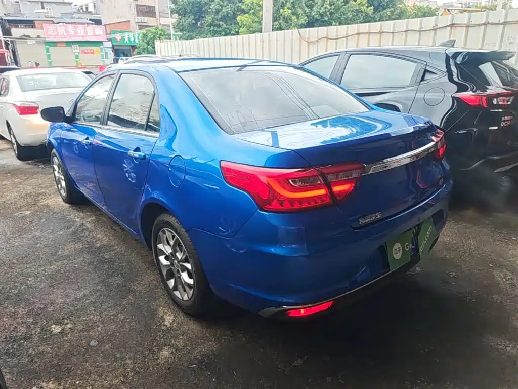 Geely Vision — миниатюра 5