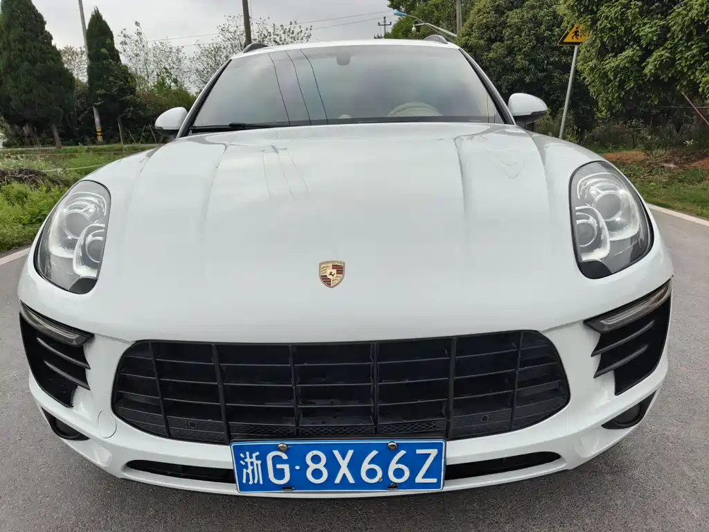 Porsche Macan 2015