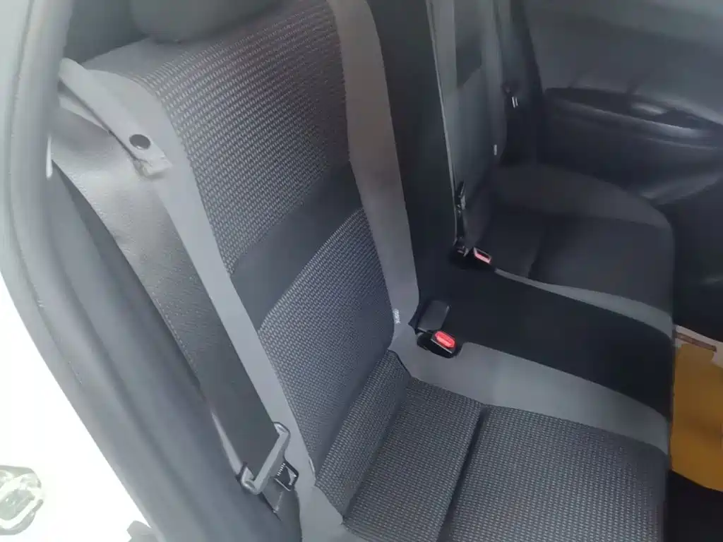 Toyota Vios FS — миниатюра 17