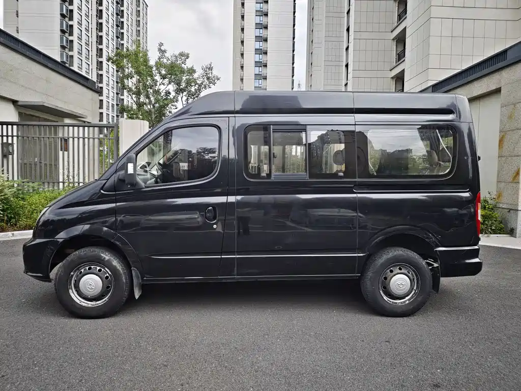 MAXUS V80 — миниатюра 12