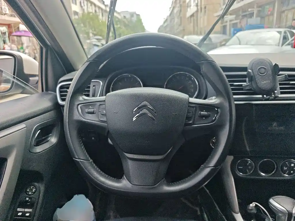 Citroen C3-XR — миниатюра 6