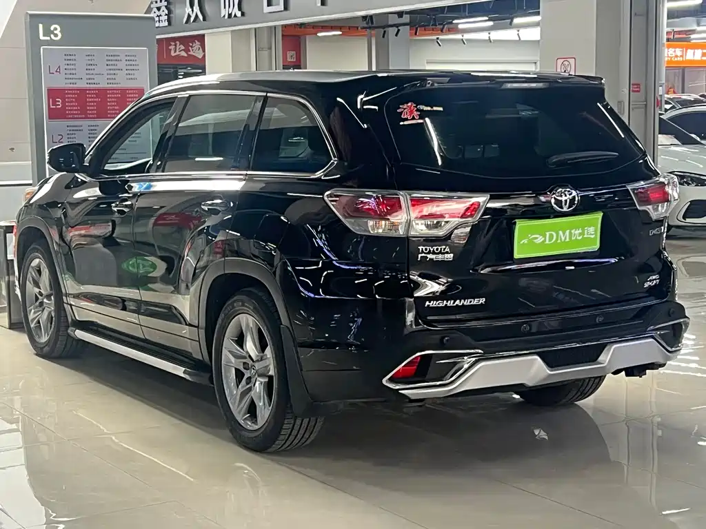 Toyota Highlander — миниатюра 7